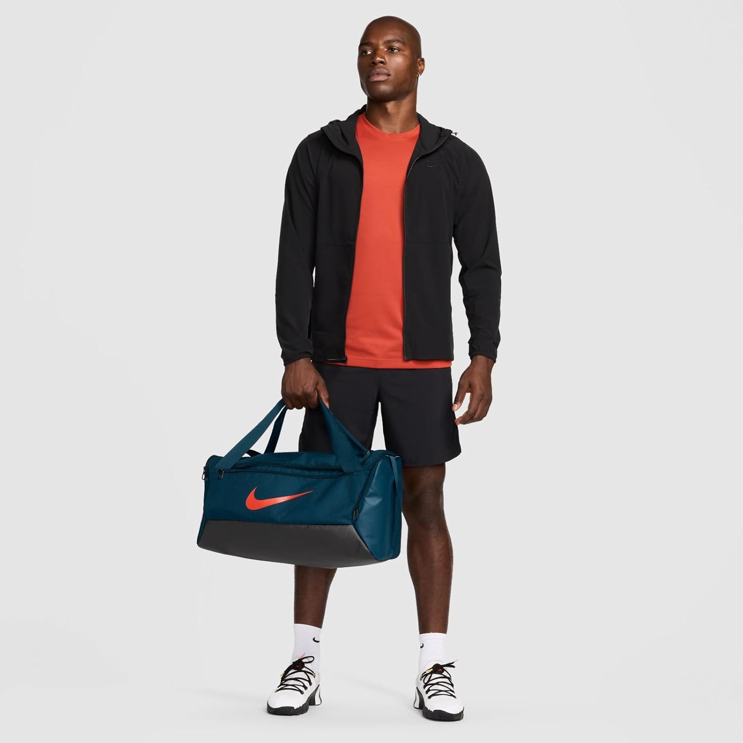 Nike Brasilia DM3976 Trainingsetasche (klein, 41 Liter), Waffenkammer Marine/Schwarz/Picante Rot, Herren -Training – Bild 9