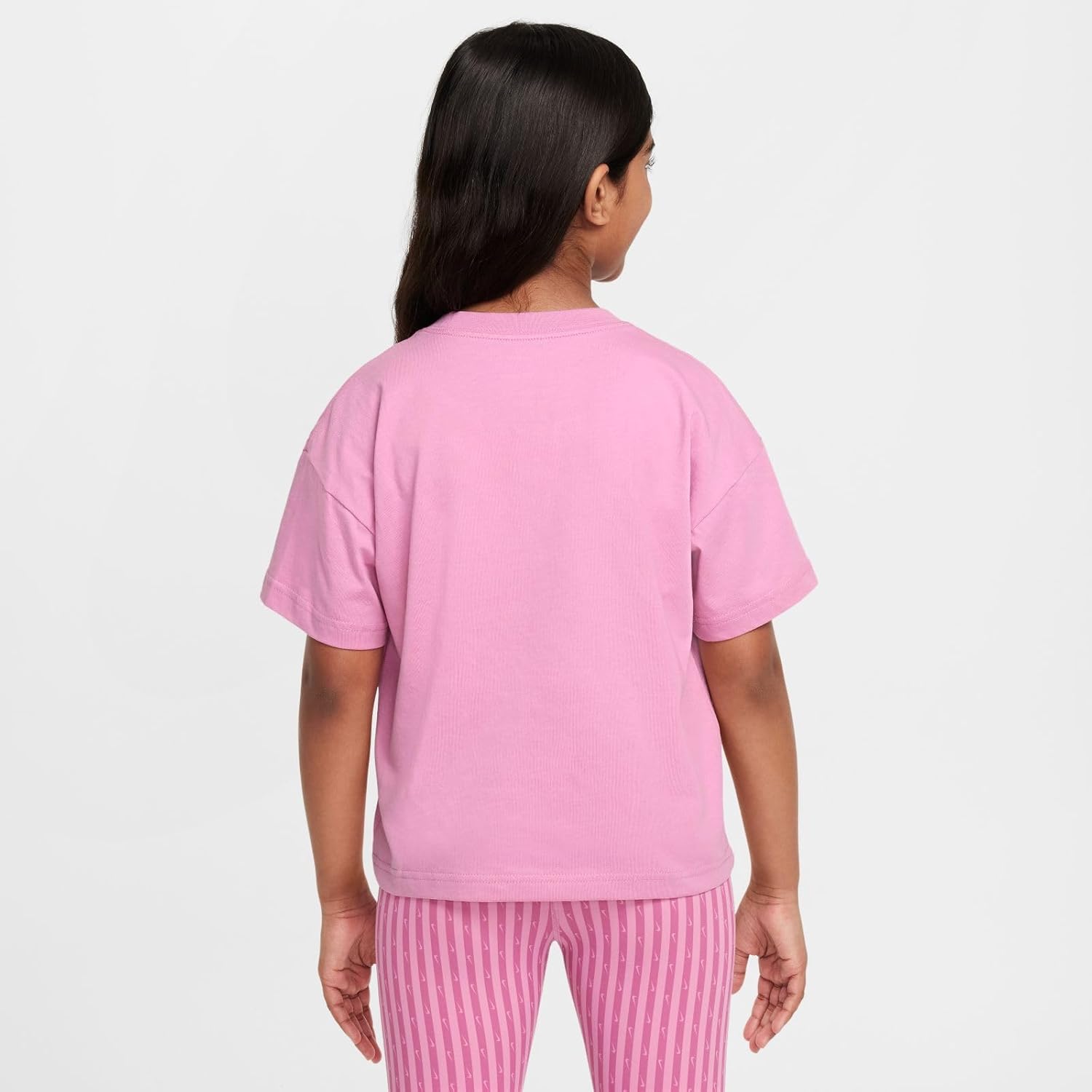 Nike Unisex Children's Essential AOP T-Shirt (Packung von 1) – Bild 2