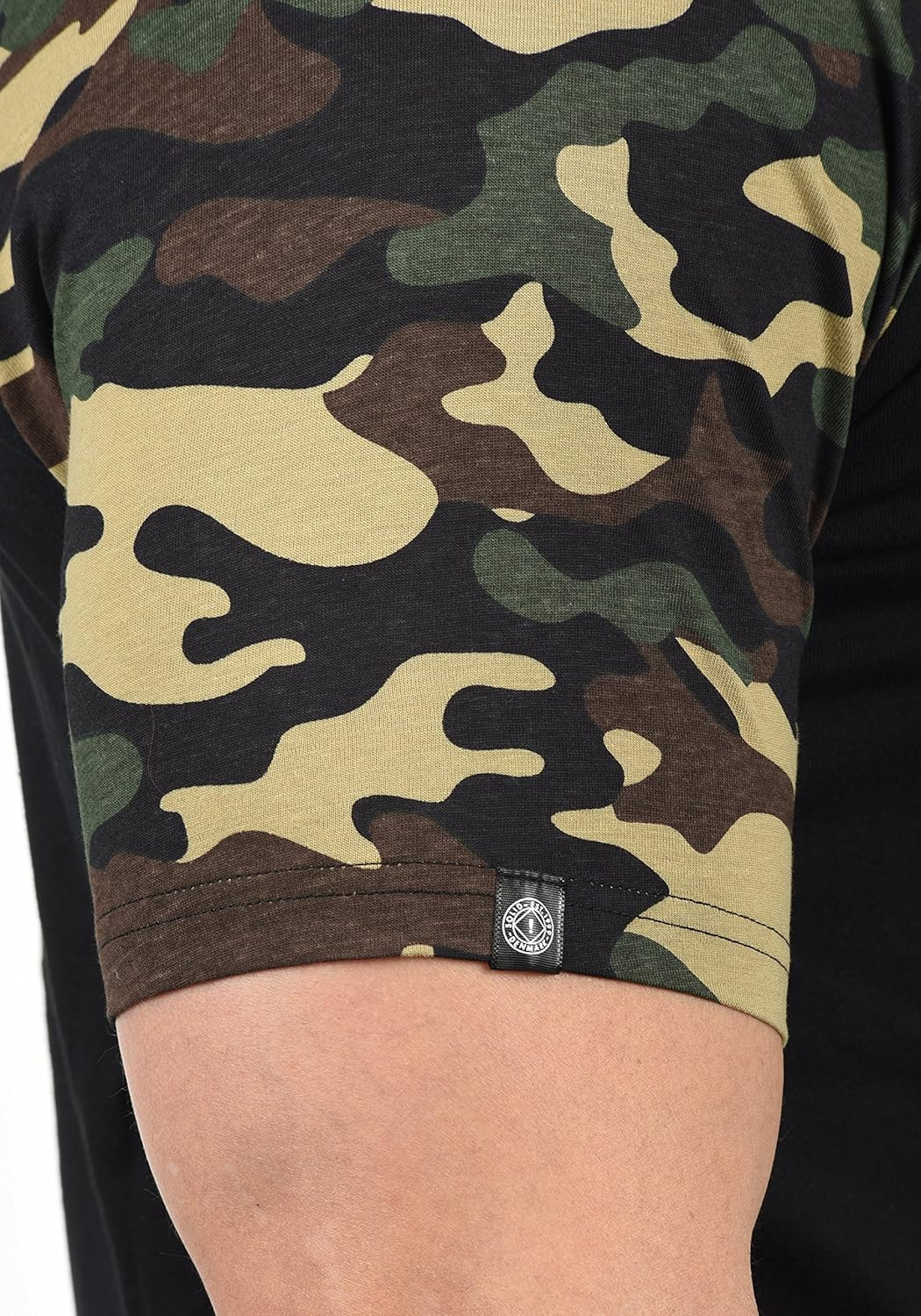 ! Solides T-Shirt von Cahil-Männern mit Crew-Hals und Tarnmuster – Bild 4