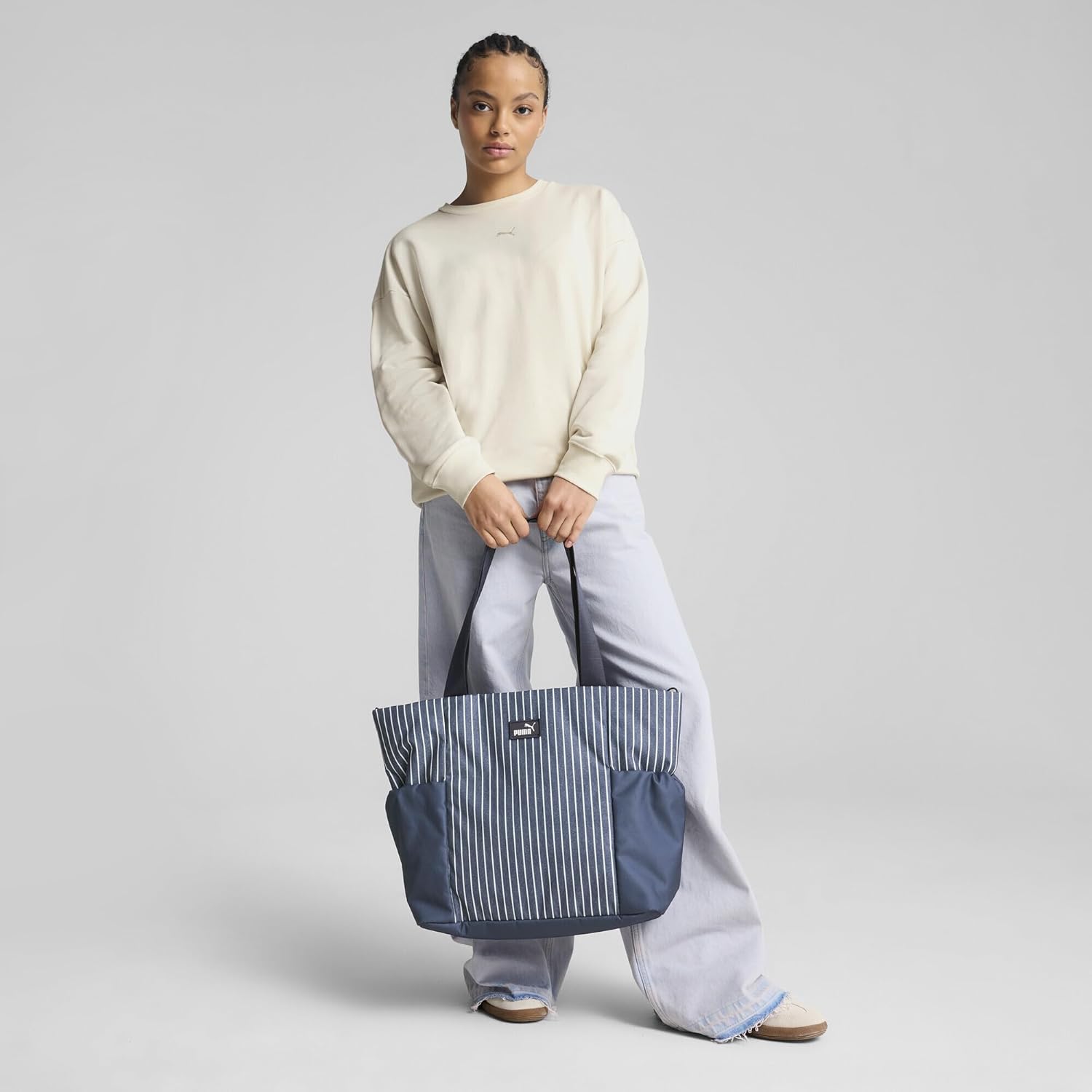 Puma Damen Up Surf Club Shopper One Size Navy Denim sehen blau aus – Bild 3