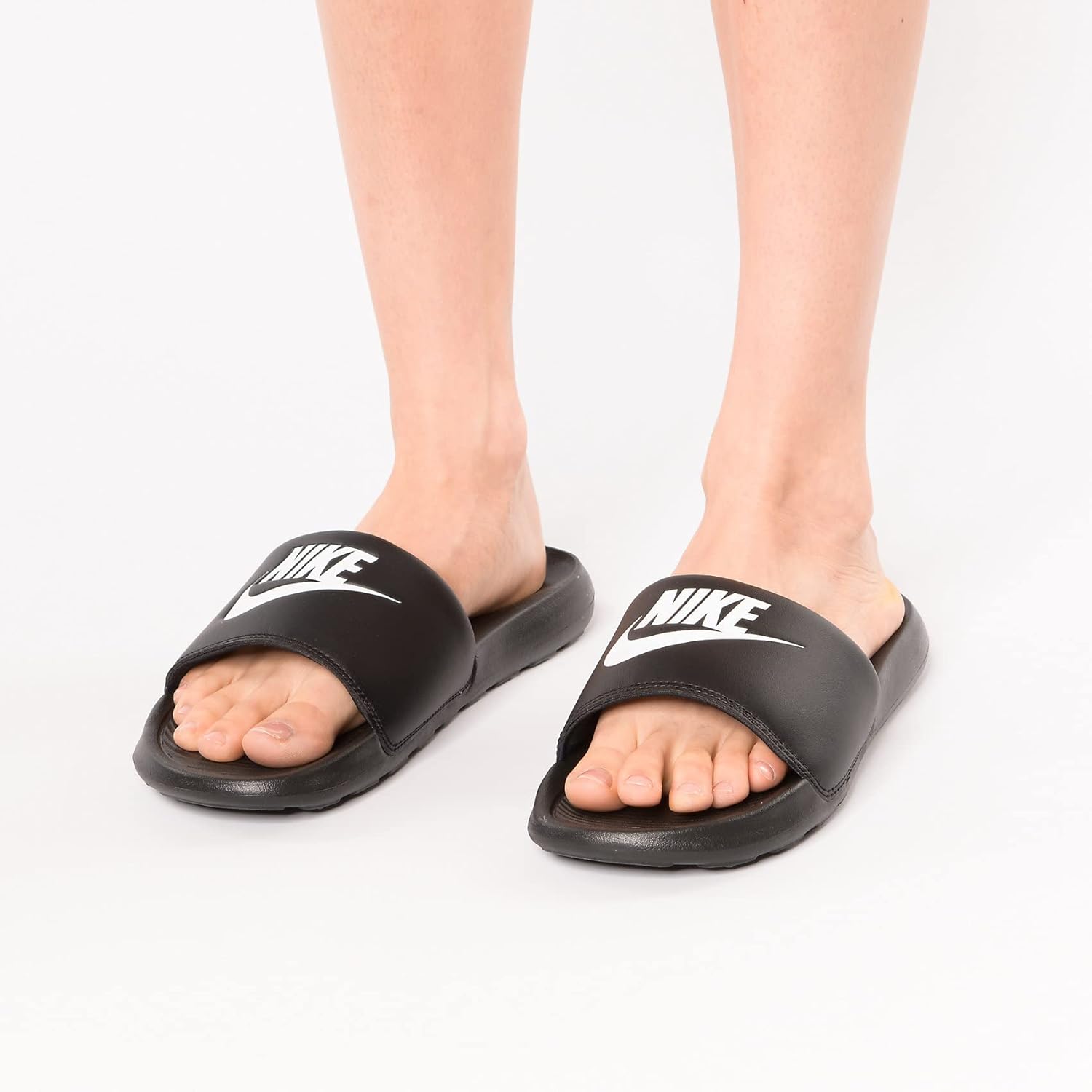 Nike Victori One Herren -Folien – Bild 2